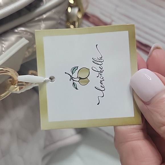 LEMONBELLA Quilted Soft Beige/Gold Metallic Crossbody Bag NWT - Picture 7 of 10